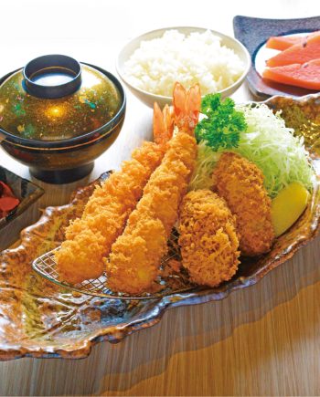 吉列大蝦伴廣島生蠔定食 Deep-fried King Prawns and Hiroshima Oysters Set