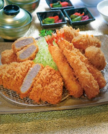 極上吉列雜錦定食(三人前) Supreme Tonkichi Set for 3 Deep-fried Premium Pork Loin, Pork Fillet, King Prawns and Hiroshima Oysters